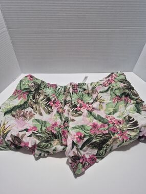 Victoria's Secret Pink & Green Tropical Floral Shorts